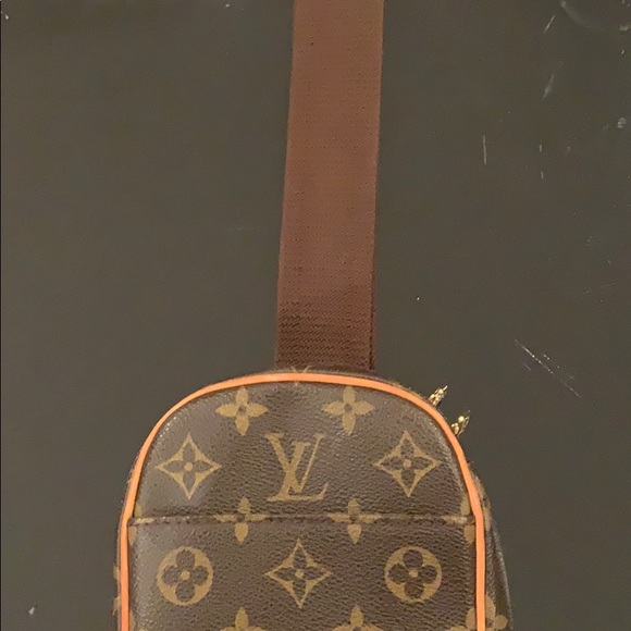 💯Authentic Louis Vuitton Gange Belt bag monogram - Picture 2 of 8